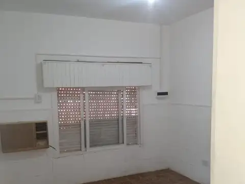 Casa en Venta en Isidro Casanova, USD 74.900