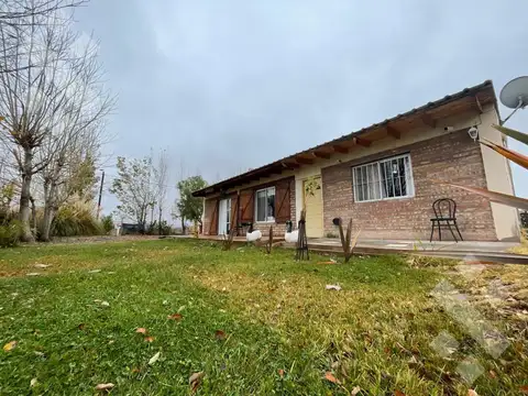 Casa 5 ambientes con 2 baños
