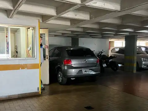 Cochera en venta - Belgrano R