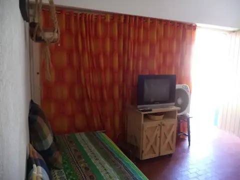 AV
