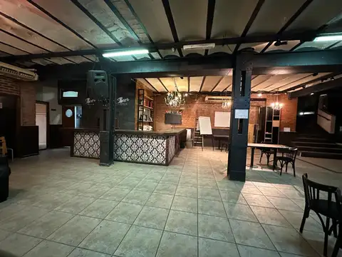 Hipolito Irigoyen 700