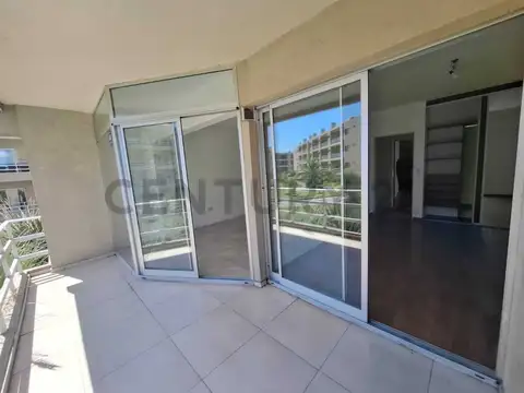 Departamento en Venta en Villa Rosa, USD 98.000
