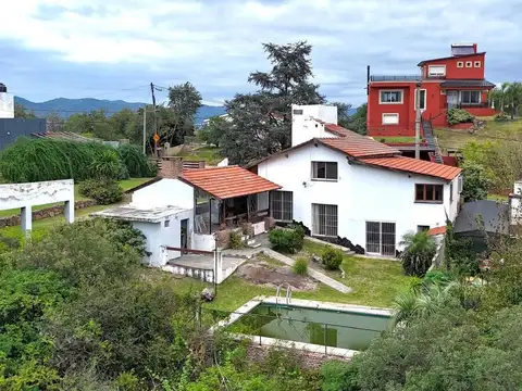 Casa en Venta con 1 cochera