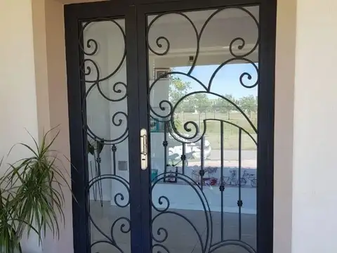 Casa en Alquiler de 5 dormitorios