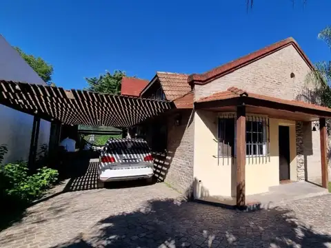La Fontaine, esquina Mansilla al 2400
