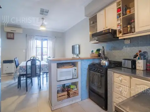 Departamento 5 ambientes con 2 baños