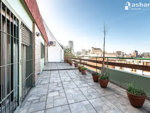Yerbal 300, Piso 8