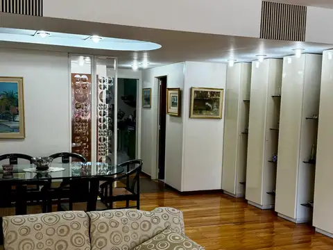 Departamento en Venta con 2 cocheras