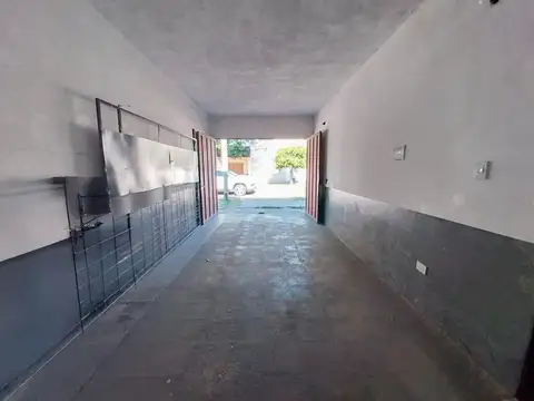 VENTA - Galpón con oficina - Bella Vista, Rosario