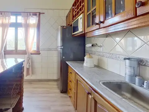 Depto Tipo Casa 7 ambientes con 2 baños