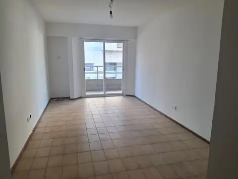 Departamento en Alquiler en Área Centro Este, $ 950.000