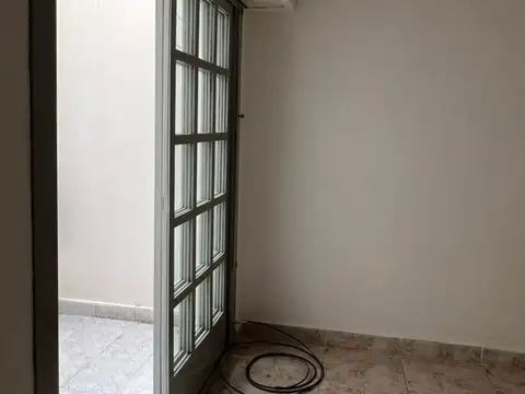 Depto Tipo Casa en Alquiler 35 años
