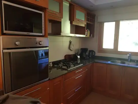 Casa en Venta en Puerto Manzano, USD 770.000