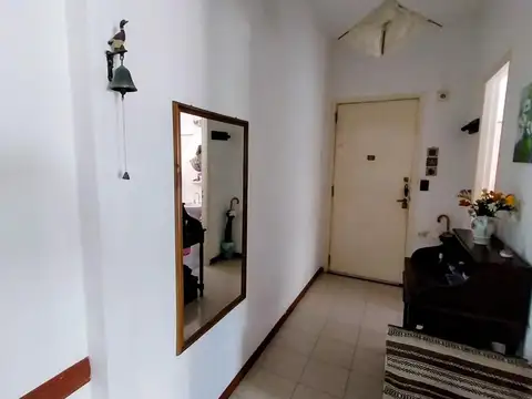 Departamento monoambiente muy luminoso y en excelente zona