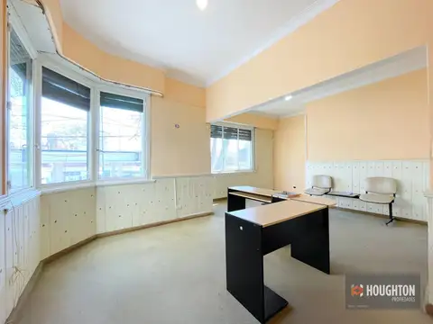 PH 5 ambientes en VENTA  con TERRAZA en RAMOS MEJÍA (centro). APTO PROFESIONAL