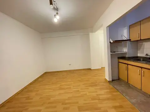Departamento en Alquiler en Ramos Mejía, $ 650.000