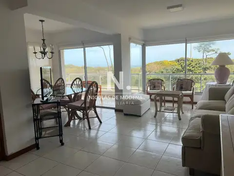 Departamento en Alquiler Temporal en Playa Mansa, USD 4.000