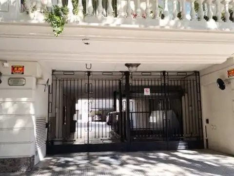 Juana Azurduy 2500 , Piso 0