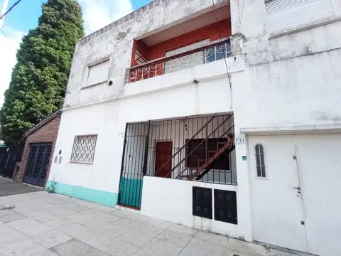 CASA 6 AMBIENTES VENTA LOMAS DEL MIRADOR