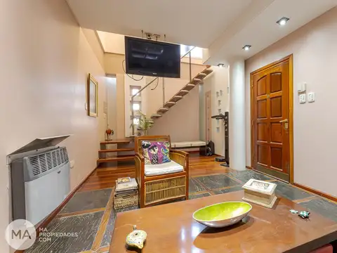 Casa 5 ambientes con 2 baños