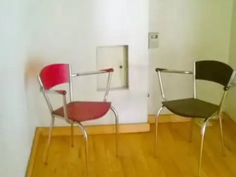 Oficina en Alquiler al Este
