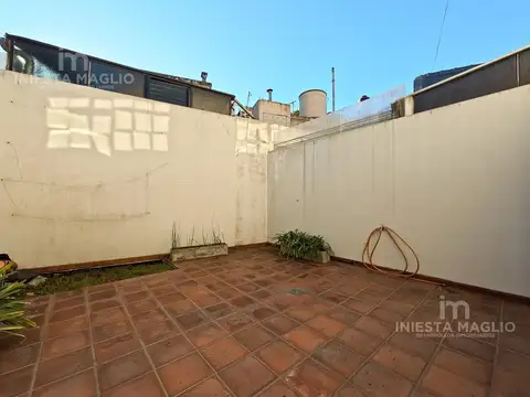 Depto Tipo Casa 4 ambientes con 2 baños