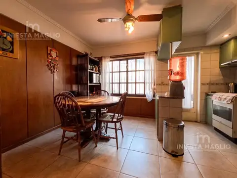 Depto Tipo Casa 4 ambientes con 2 baños