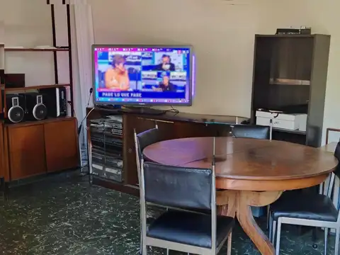 PH FRENTE CON TERRAZA Y COCHERA