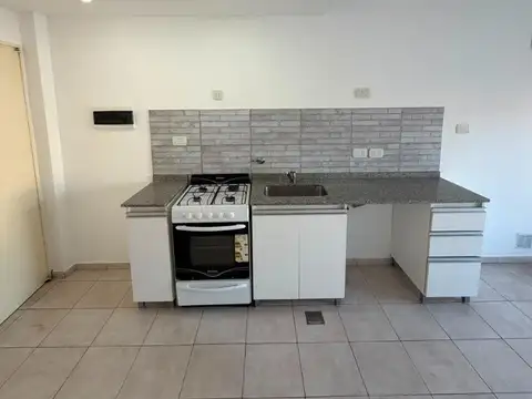 Departamento en Alquiler en Moron, $ 450.000