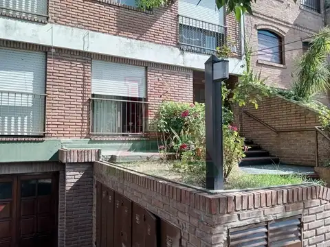 Juncal 100, Piso 1