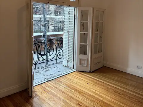 CASA TIPO P.H. DE 2 PLANTAS, ENTRADA INDEPENDIENTE, DESTINO COMERCIAL/PROFESIONAL, BELGRANO.