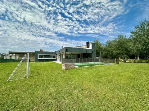 Casa en Pinares del Sur Barrio Privado