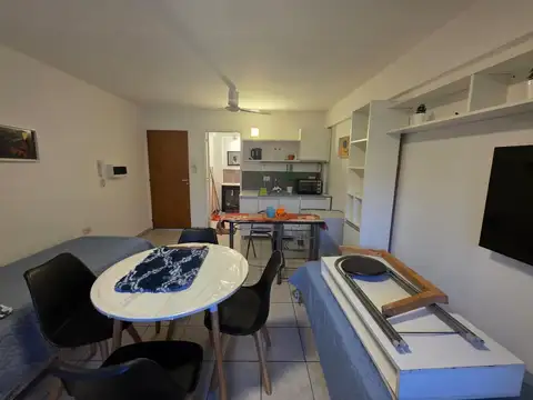 Departamento en Alquiler en Guemes, $ 600.000