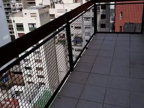 3 ambientes con gran balcon en inmejorable ubicacion