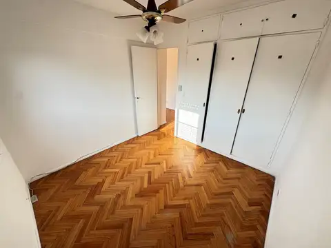 EXCELENTE 2 AMBIENTES - TODO EXTERNO - IMPECABLE ESTADO - SUPER LUMINOSO