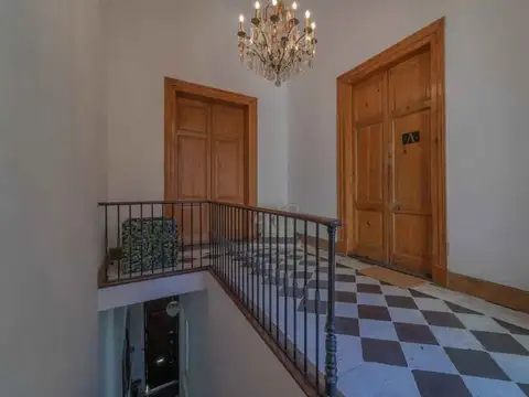 Casa 2 plantas venta Monserrat + local + oficinas