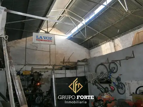 Casa 5 ambientes con 3 baños