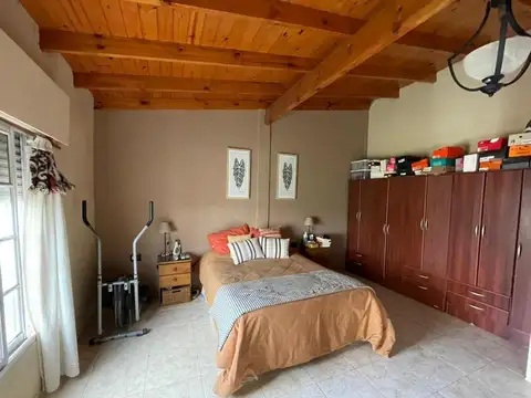 OPORTUNIDAD CASA CON PARQUE LIBRE