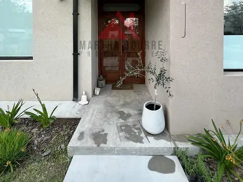 Casa en Venta en Santo Tomas, USD 265.000