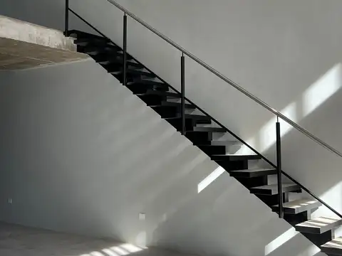 Av Senador Moron y Ameghino 2100