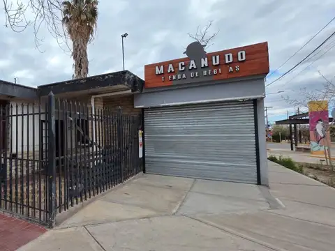 VENTA CASA BARRIO SANTA ANA A RECICLAR. GUAYMALLÉN