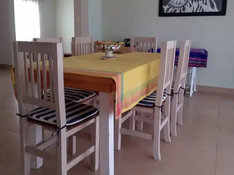 Espectacular casa 3 dorm suite quincho y piscina