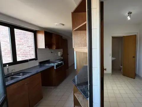 Departamento en Venta en Acassuso Vias  /  Santa Fe, USD 250.000