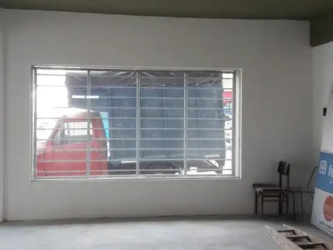 Local en Alquiler en Haedo, $ 750.000