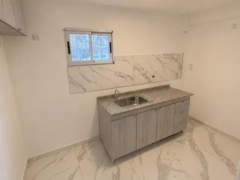 Depto Tipo Casa en Venta al Este