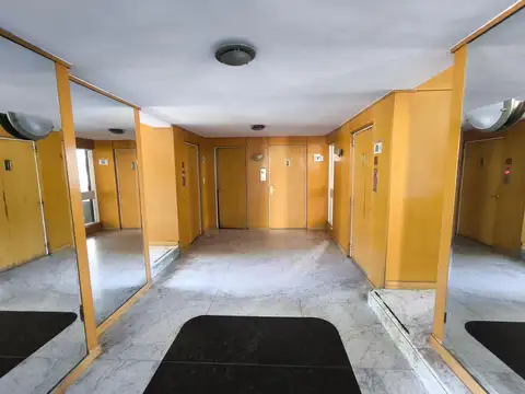 Alquilo Cochera en Caballito. Portón Automático. Gastos incluidos.