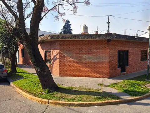 Clemente Onelli 2400