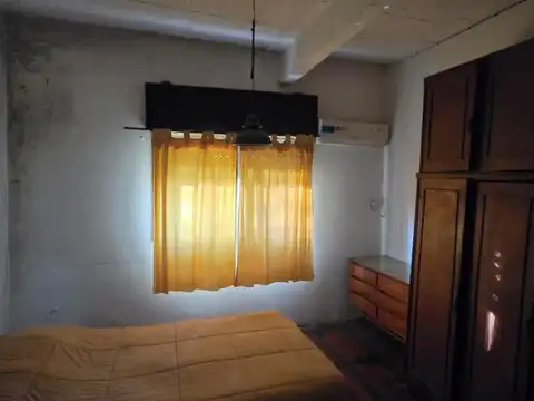 Venta de Local comercial o Amplio Deposito, a mtros de Ruta