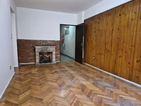 Presidente Luis Sáenz Peña 1100, Piso 3