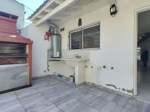 Depto Tipo Casa en Venta con 1 cocheras